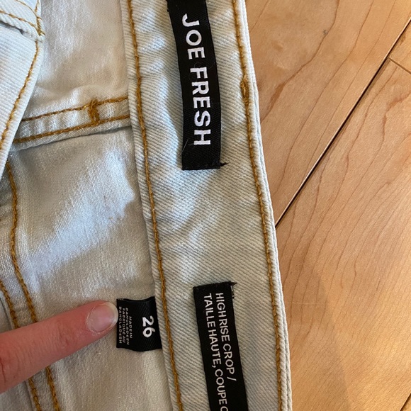 Joe Fresh high rise crop jeans size 26 - Picture 7 of 7